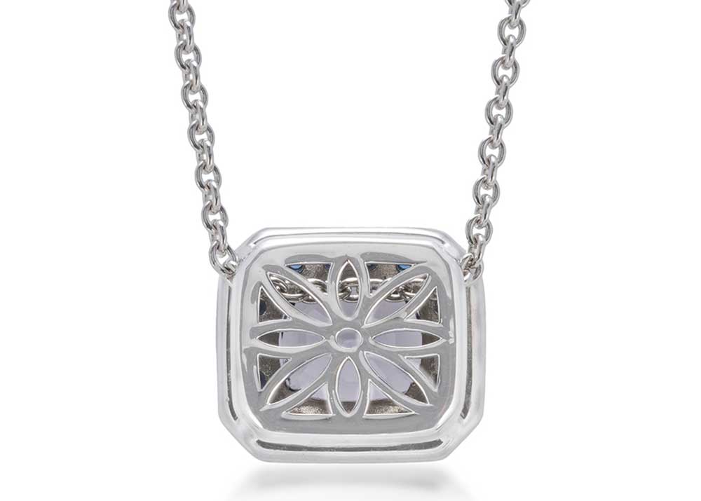 Detail of filigree on the back side of the pendant