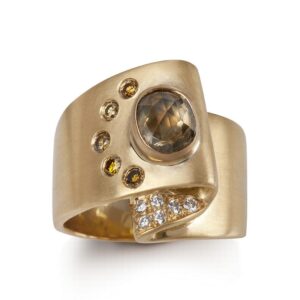 green-diamond-ring-in-18kt-gold